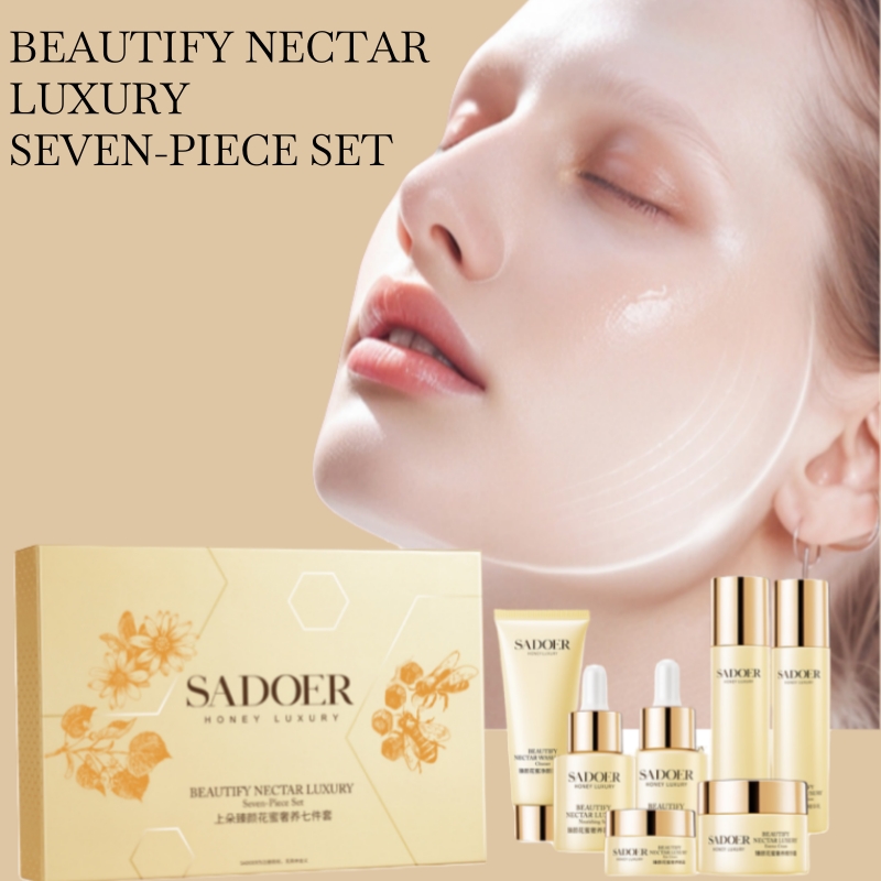 Luxury Skincare Ingredients - サドアー ジェンヤン フラワーネクター ラグジュアリースキンケア7点セット、ツボクサエキス、アロエベラエキス、ナイアシンアミド、その他成分配合。 セットには、洗顔料、エッセンスウォーター、エッセンスミルク、エッセンスセラム、エッセンスローション、エッセンスクリーム、アイクリームが含まれており、様々な保湿・栄養スキンケア成分が配合されており、潤いを与え、透明感のある、柔らかな仕上がりを与え、肌をしっとりと自然に整え、吸収しやすい状態にします。 母や友人へのギフトボックスとしても最適です。